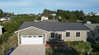 30410 H Street, Ocean Park, WA 98640