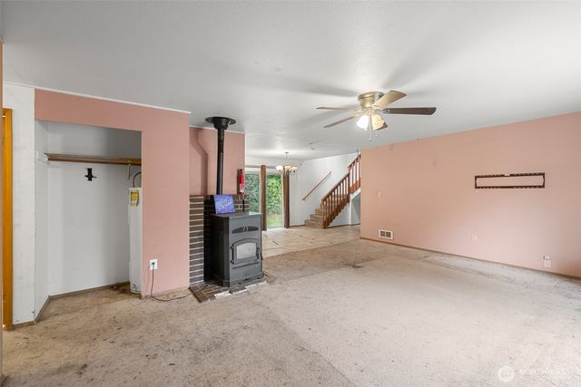 8188 Graystone Way NW, Silverdale, WA 98383