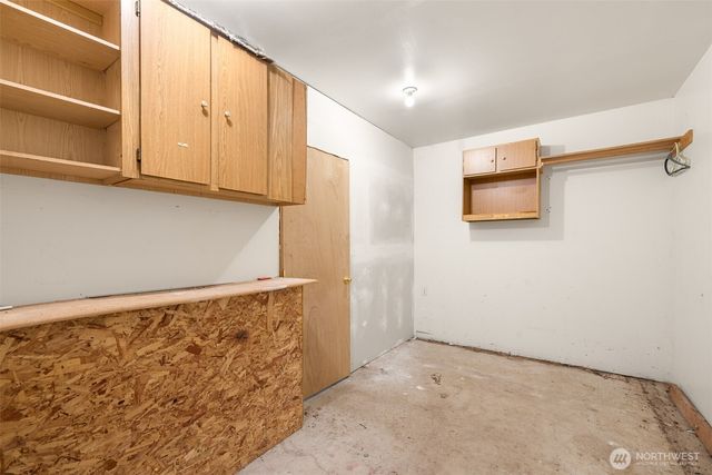 8188 Graystone Way NW, Silverdale, WA 98383