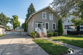 43 E Willow Street, Monroe, MI 48162