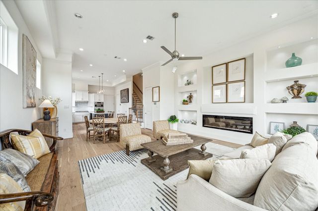 1008 Golden Nectar, Houston, TX 77008