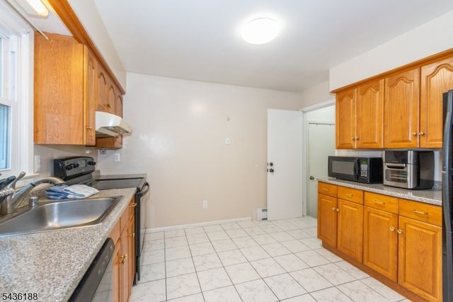 114 Mountain Rd, Rockaway Twp., NJ 07866