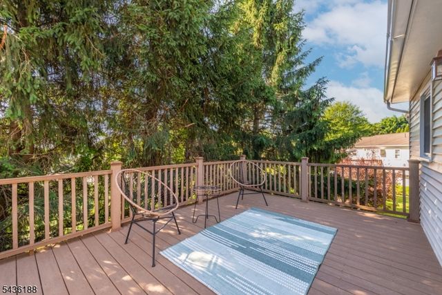 114 Mountain Rd, Rockaway Twp., NJ 07866
