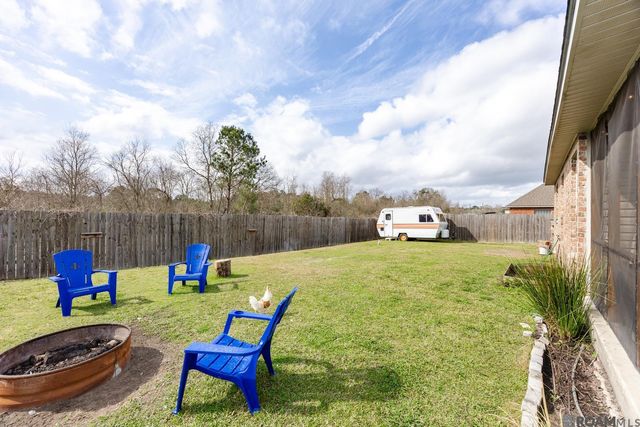 31019 Lake Spring Dr, Walker, LA 70785