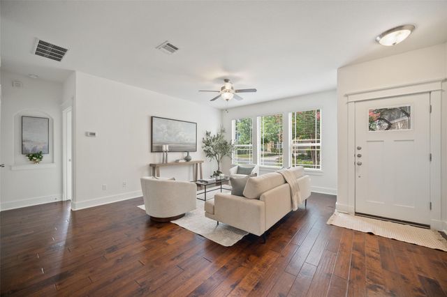 11013 Avery Station LOOP 31, Austin, TX 78717