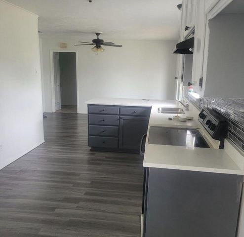 2018 S Center Street, Arlington, TX 76010