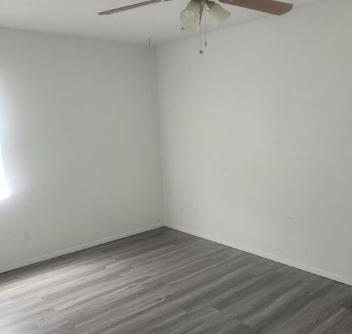 2018 S Center Street, Arlington, TX 76010