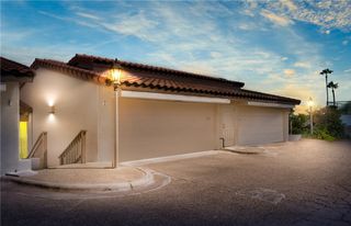 4270 Ocean Dr 7, Corpus Christi, TX 78411