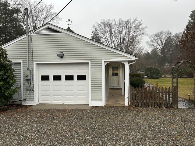 1 Woods Grove Road, Westport, CT 06880