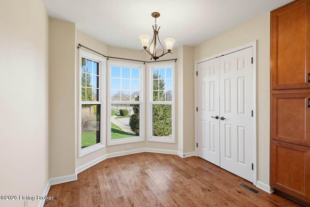 11200 Hammond Dr, Louisville, KY 40241