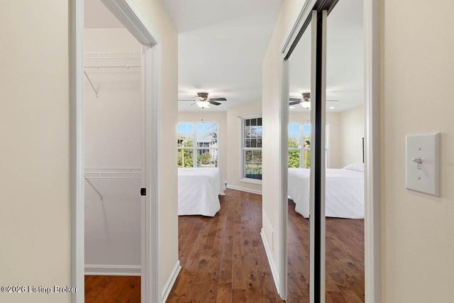 11200 Hammond Dr, Louisville, KY 40241