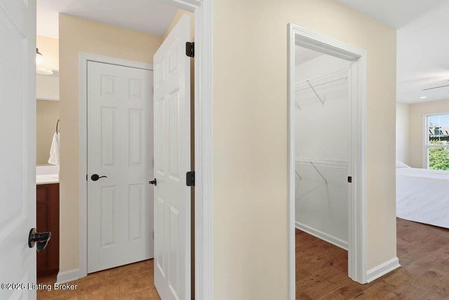 11200 Hammond Dr, Louisville, KY 40241