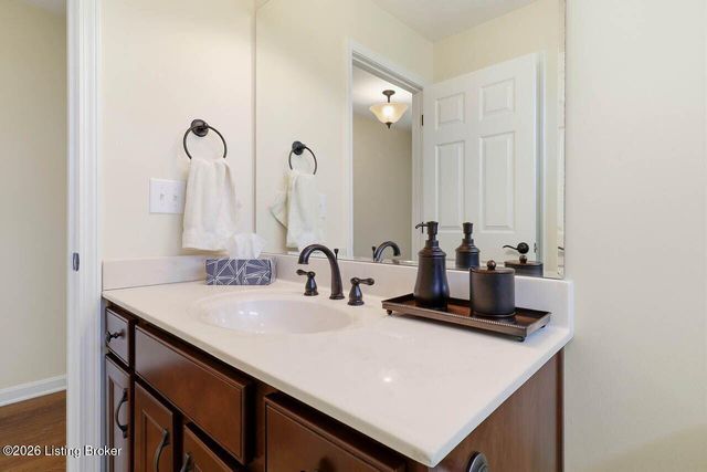 11200 Hammond Dr, Louisville, KY 40241