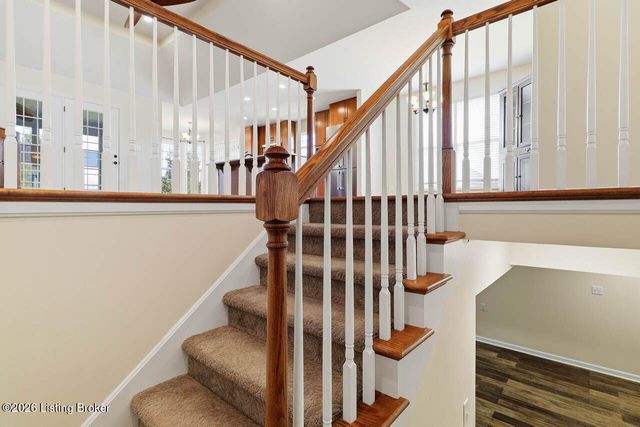 11200 Hammond Dr, Louisville, KY 40241