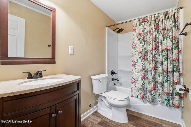 11200 Hammond Dr, Louisville, KY 40241