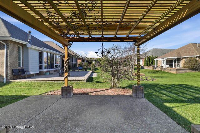 11200 Hammond Dr, Louisville, KY 40241