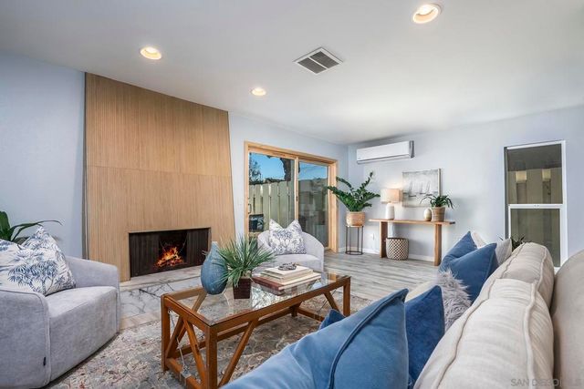 4242 Loma Riviera, San Diego, CA 92110