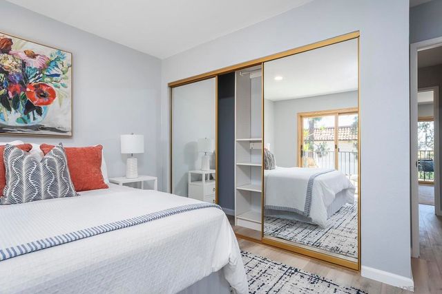 4242 Loma Riviera, San Diego, CA 92110