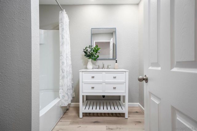 4242 Loma Riviera, San Diego, CA 92110