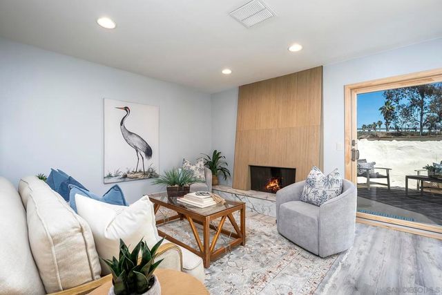 4242 Loma Riviera, San Diego, CA 92110