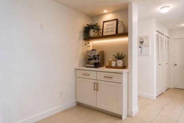 77 Adams St 1206, Quincy, MA 02169
