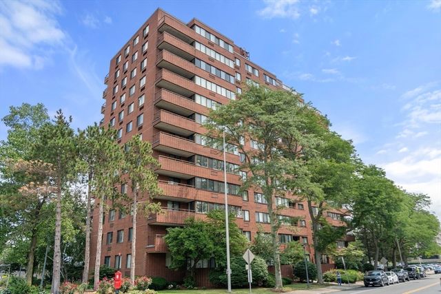 77 Adams St 1206, Quincy, MA 02169