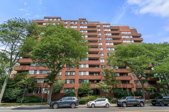 77 Adams St 1206, Quincy, MA 02169
