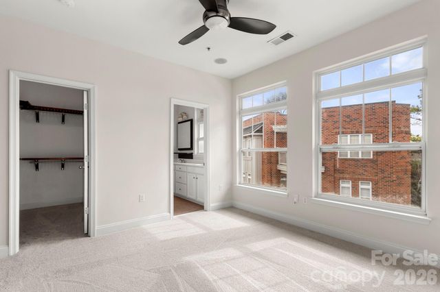 915 Gracie Way, Charlotte, NC 28204