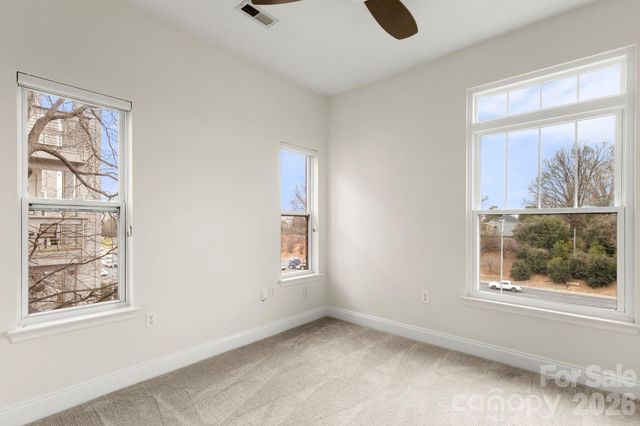 915 Gracie Way, Charlotte, NC 28204