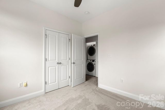 915 Gracie Way, Charlotte, NC 28204