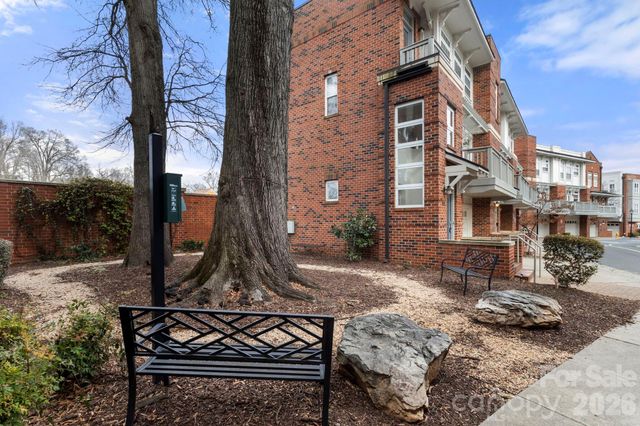 915 Gracie Way, Charlotte, NC 28204