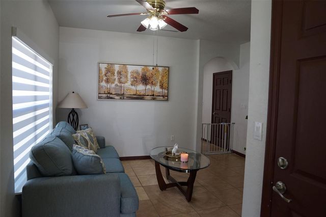 3024 NW 30th Way, Oakland Park, FL 33311