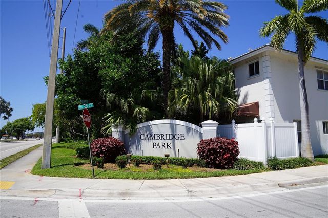 3024 NW 30th Way, Oakland Park, FL 33311