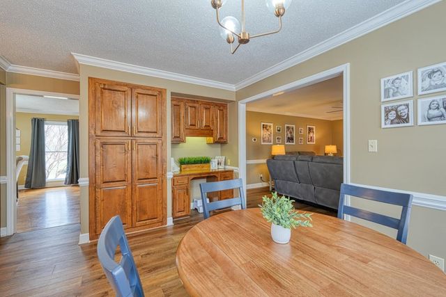 225 W Killarney Lake, Moore, SC 29369