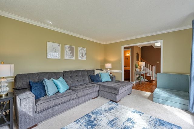 225 W Killarney Lake, Moore, SC 29369