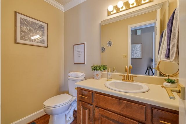 225 W Killarney Lake, Moore, SC 29369