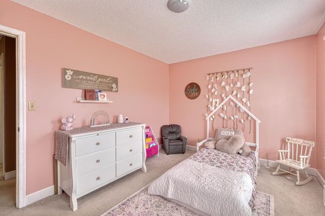 225 W Killarney Lake, Moore, SC 29369