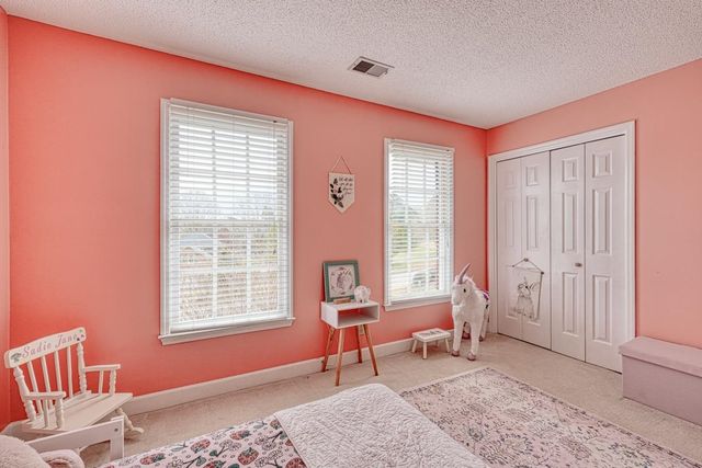 225 W Killarney Lake, Moore, SC 29369
