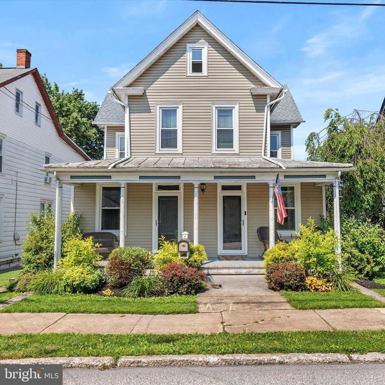 111 N COLLEGE ST, Myerstown, PA 17067