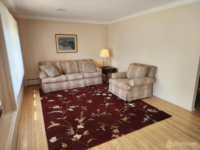 2 Birchwood Road, Jamesburg, NJ 08831