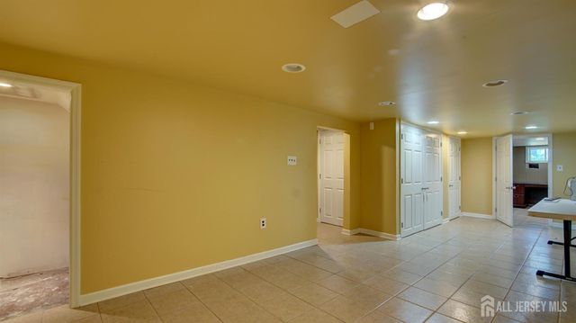 2 Birchwood Road, Jamesburg, NJ 08831