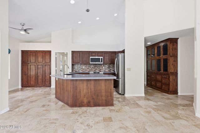 724 N ASH Drive, Chandler, AZ 85224