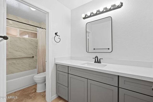 724 N ASH Drive, Chandler, AZ 85224