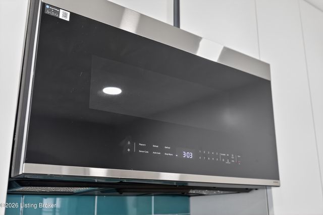 1248 Durrett Ln, Louisville, KY 40213