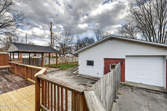 1248 Durrett Ln, Louisville, KY 40213