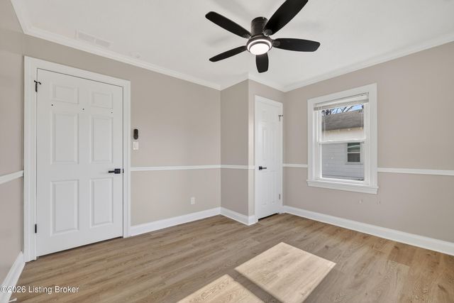 1248 Durrett Ln, Louisville, KY 40213