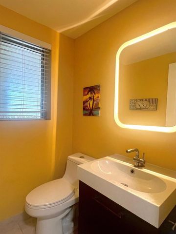 2200 Diana Dr 306, Hallandale Beach, FL 33009