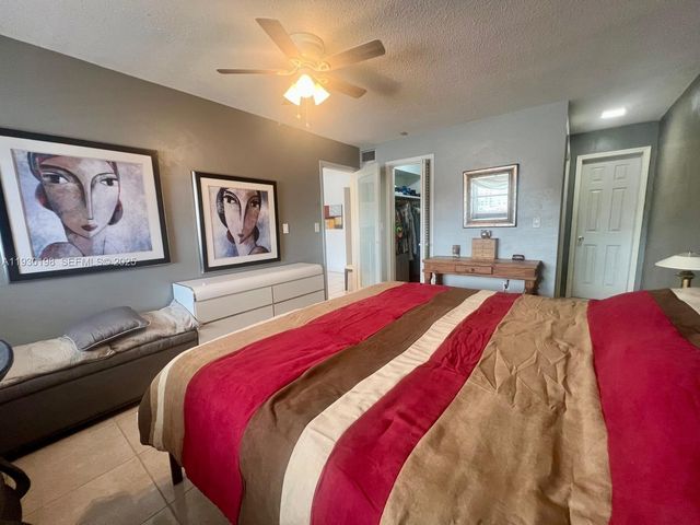 2200 Diana Dr 306, Hallandale Beach, FL 33009