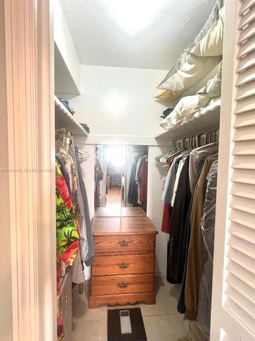 2200 Diana Dr 306, Hallandale Beach, FL 33009