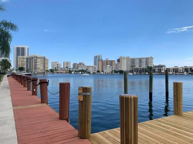 2200 Diana Dr 306, Hallandale Beach, FL 33009